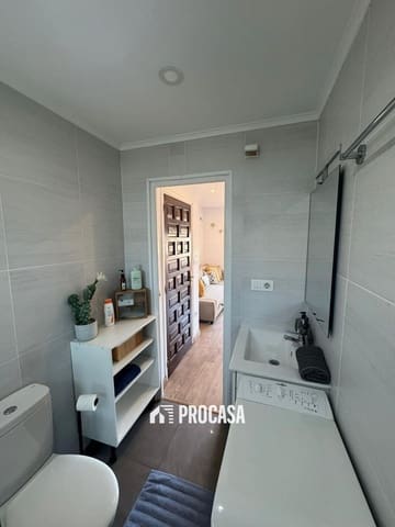 Piso de 1 habitación en Empuriabrava, Castelló d'Empúries en venta con piscina - 170.000 € (Ref: 9443985)