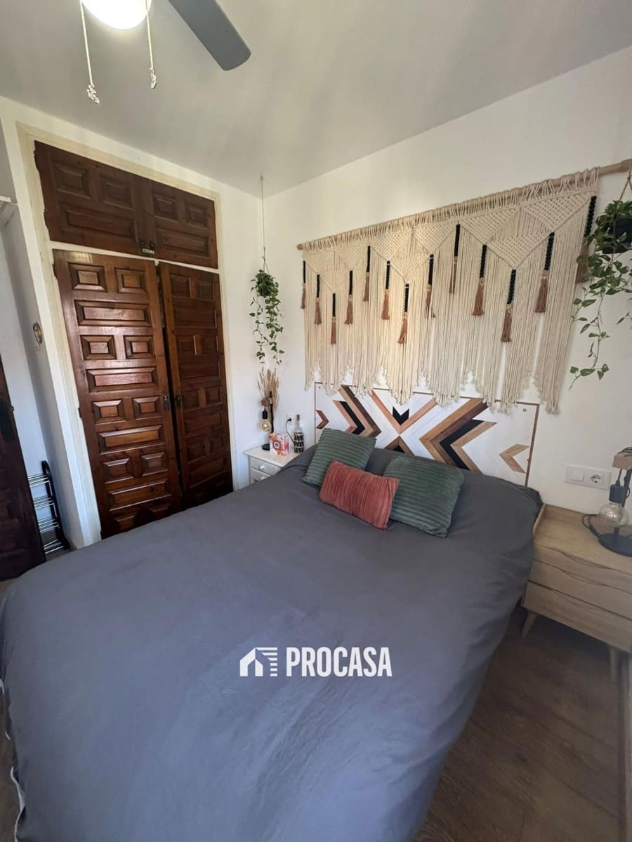 1 bedroom Flat for sale in Empuriabrava with pool - € 170,000 (Ref: 9443985)