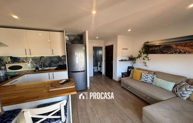 Piso de 1 habitación en Empuriabrava, Castelló d'Empúries en venta con piscina - 170.000 € (Ref: 9443985)