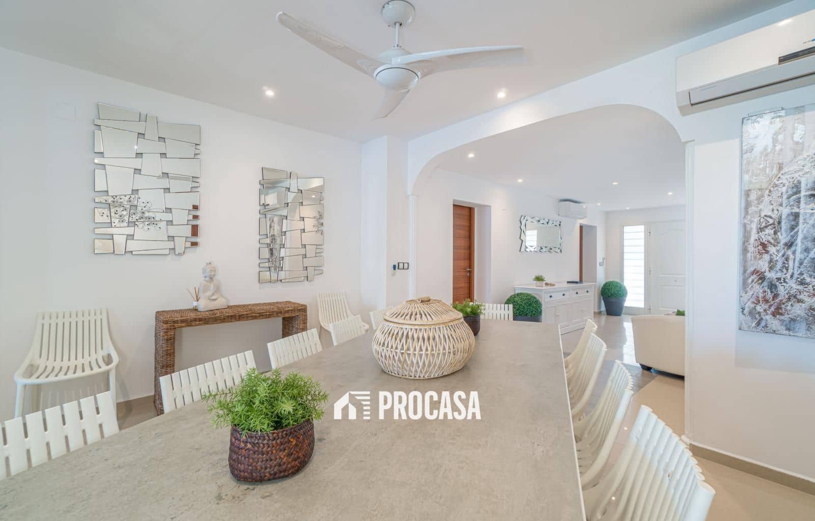 7 soveværelse Villa til salg i Empuriabrava med swimmingpool garage - € 1.450.000 (Ref: 9444625)