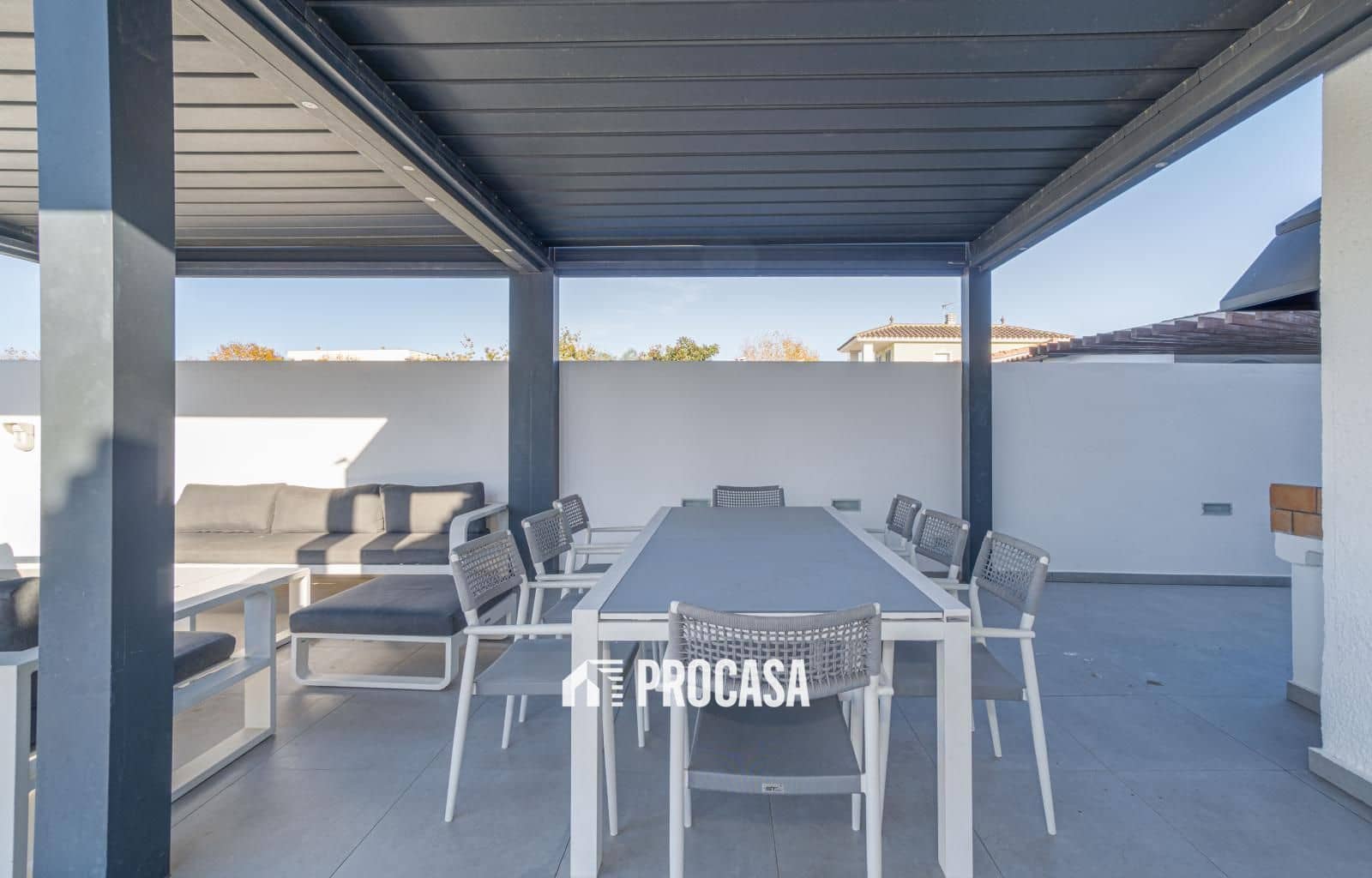 7 soveværelse Villa til salg i Empuriabrava med swimmingpool garage - € 1.450.000 (Ref: 9444625)