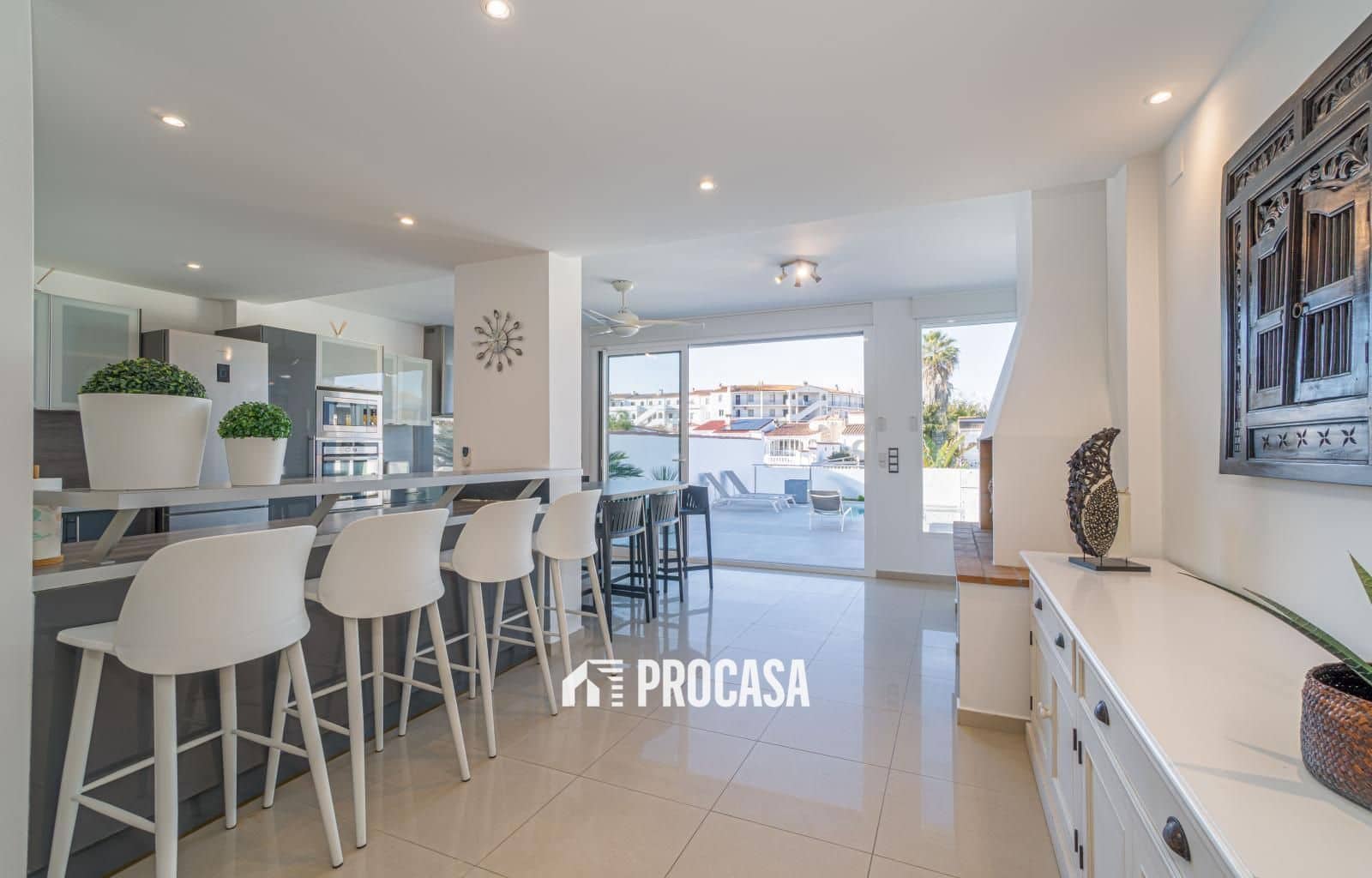 7 soveværelse Villa til salg i Empuriabrava med swimmingpool garage - € 1.450.000 (Ref: 9444625)