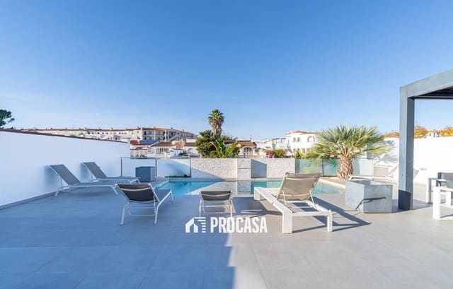 7 soveværelse Villa til salg i Empuriabrava, Castelló d'Empúries med swimmingpool garage - € 1.450.000 (Ref: 9444625)