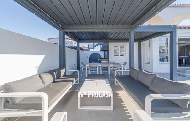 7 soveværelse Villa til salg i Empuriabrava, Castelló d'Empúries med swimmingpool garage - € 1.450.000 (Ref: 9444625)