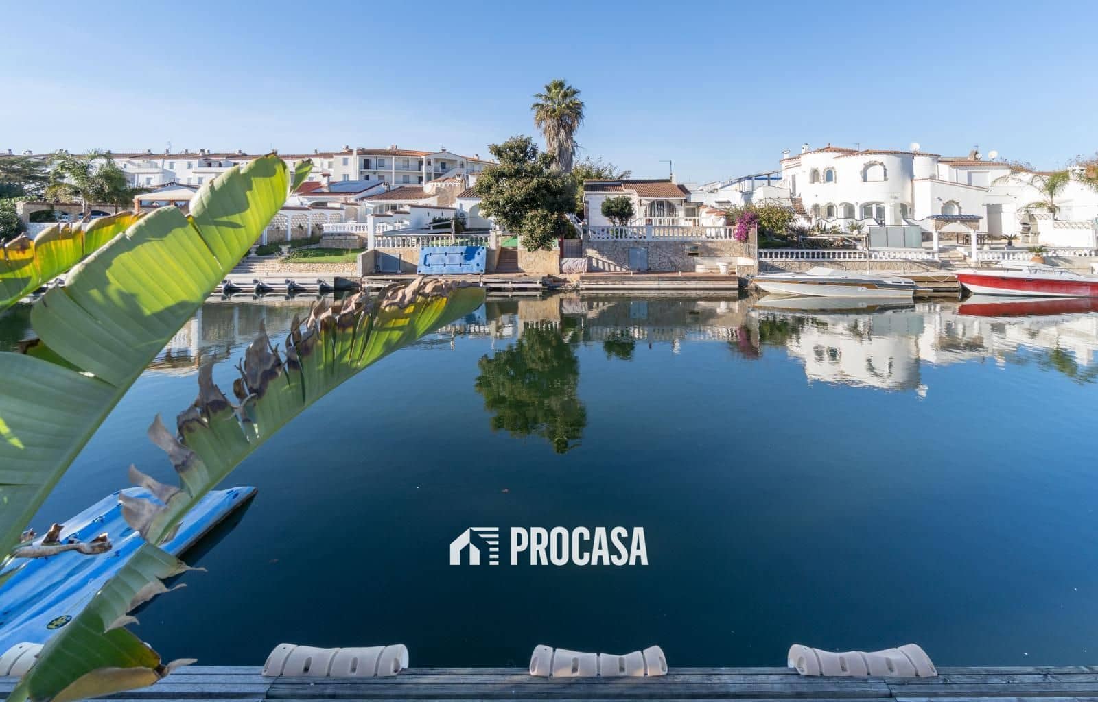 7 soveværelse Villa til salg i Empuriabrava med swimmingpool garage - € 1.450.000 (Ref: 9444625)