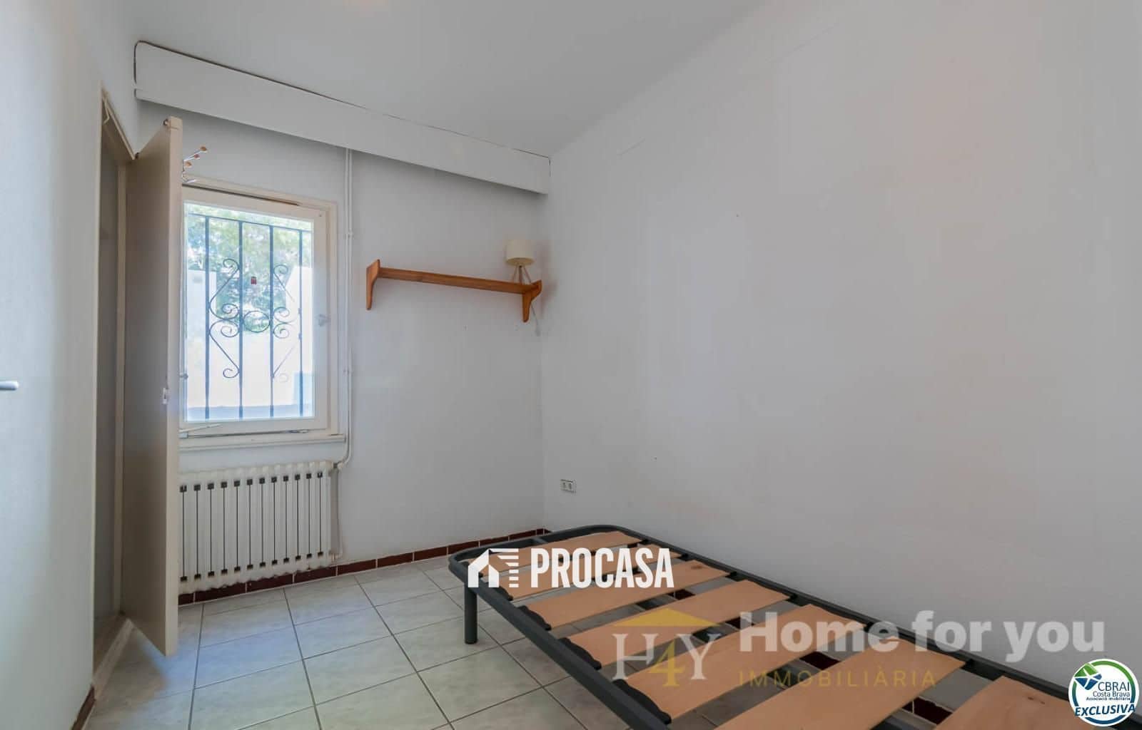 Chalet de 4 habitaciones en Roses en venta con garaje - 645.000 € (Ref: 9449607)