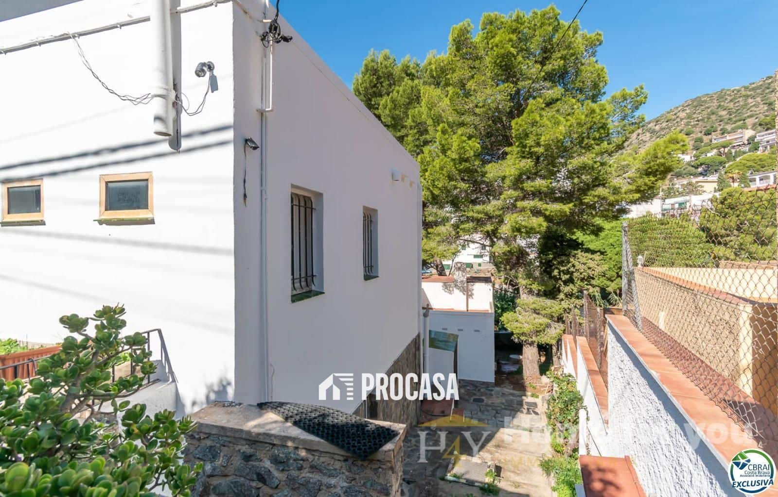 Chalet de 4 habitaciones en Roses en venta con garaje - 645.000 € (Ref: 9449607)