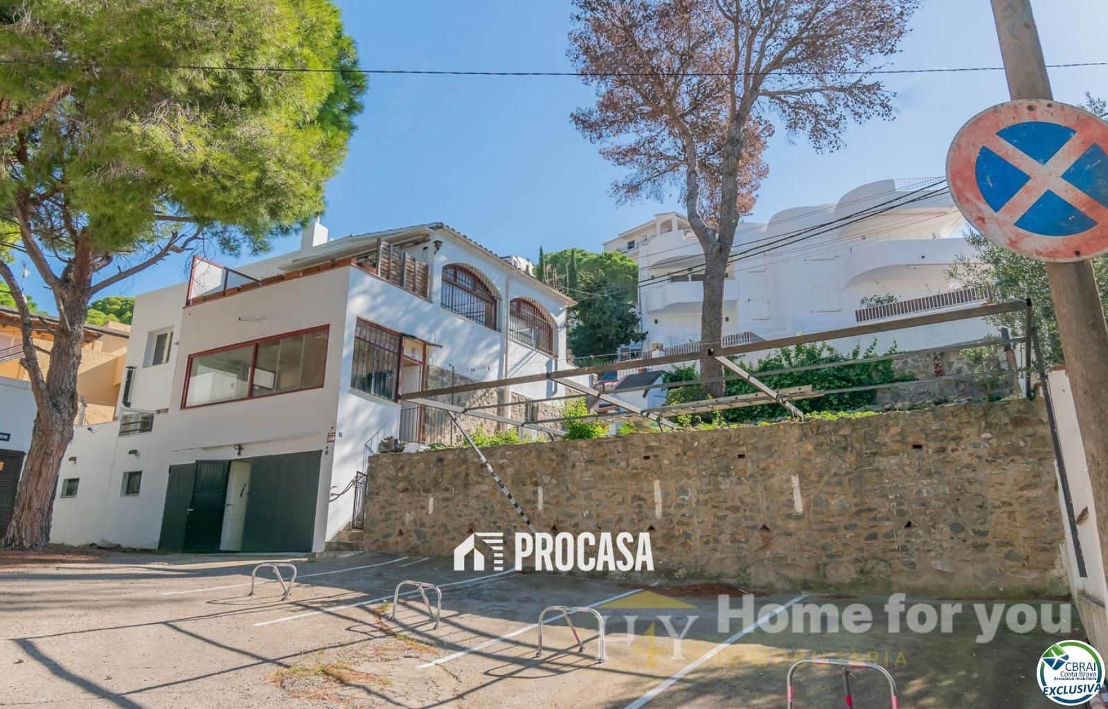 Chalet de 4 habitaciones en Roses en venta con garaje - 645.000 € (Ref: 9449607)