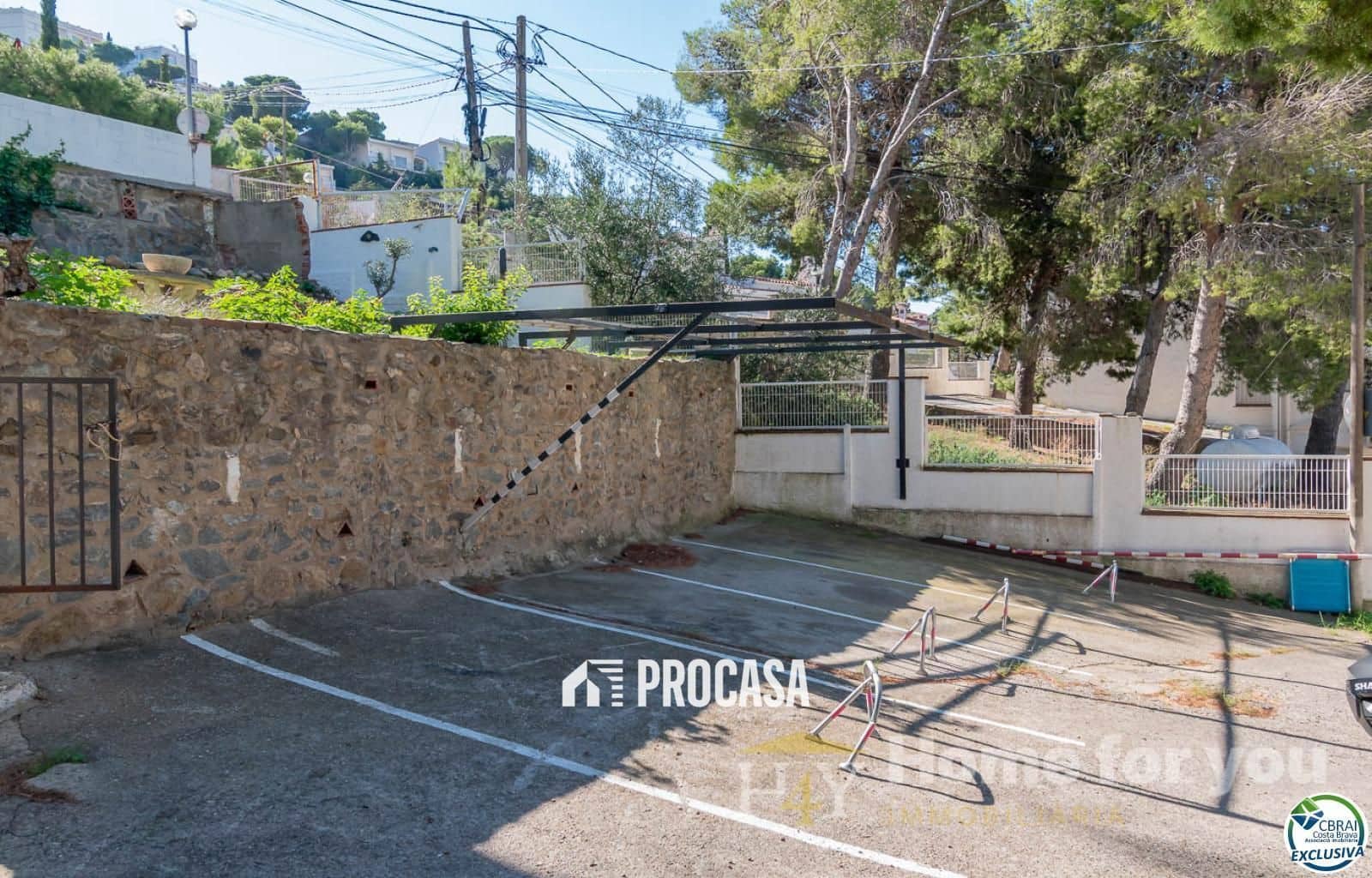 Chalet de 4 habitaciones en Roses en venta con garaje - 645.000 € (Ref: 9449607)