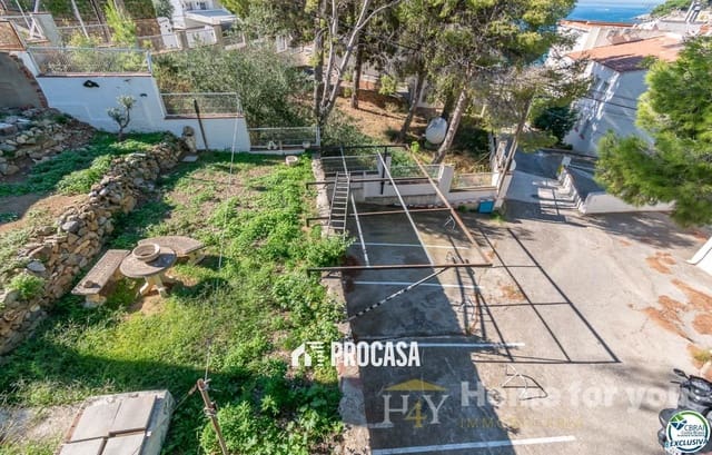 Chalet de 4 habitaciones en Roses en venta con garaje - 645.000 € (Ref: 9449607)