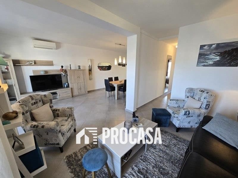 2 bedroom Flat for sale in Empuriabrava with pool garage - € 249,000 (Ref: 9458423)