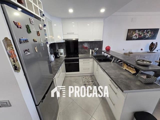 2 bedroom Flat for sale in Empuriabrava, Castelló d'Empúries with pool garage - € 249,000 (Ref: 9458423)