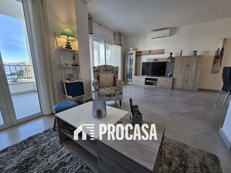 2 bedroom Flat for sale in Empuriabrava with pool garage - € 249,000 (Ref: 9458423)