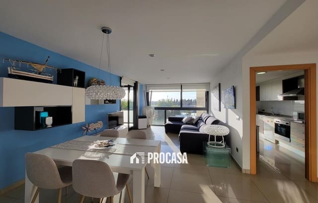Piso de 3 habitaciones en Roses en venta con piscina garaje - 348.000 € (Ref: 9466106)
