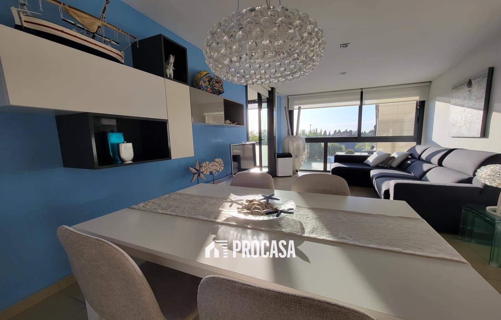 Piso de 3 habitaciones en Roses en venta con piscina garaje - 348.000 € (Ref: 9466106)