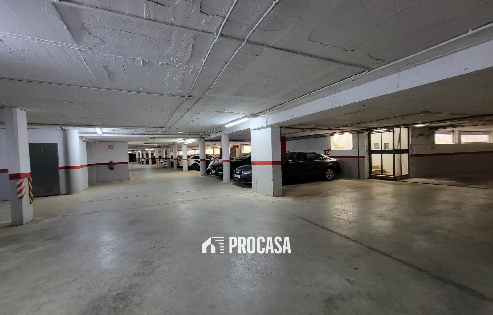 Piso de 3 habitaciones en Roses en venta con piscina garaje - 348.000 € (Ref: 9466106)