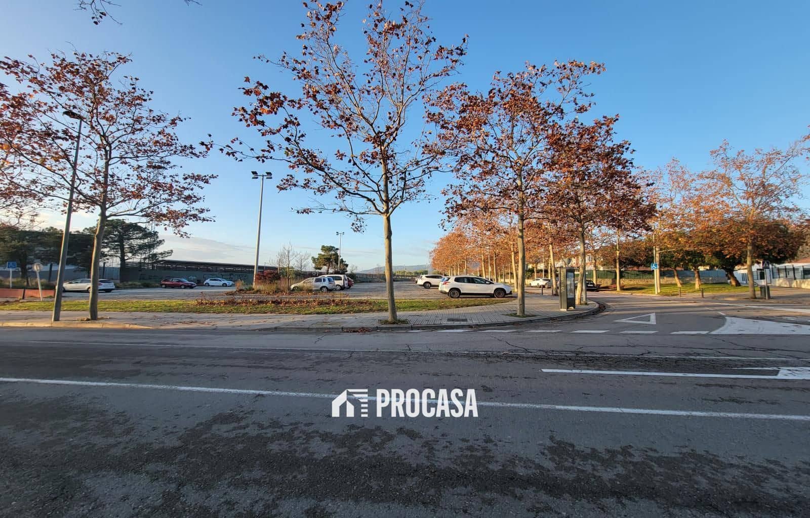 Piso de 3 habitaciones en Roses en venta con piscina garaje - 348.000 € (Ref: 9466106)