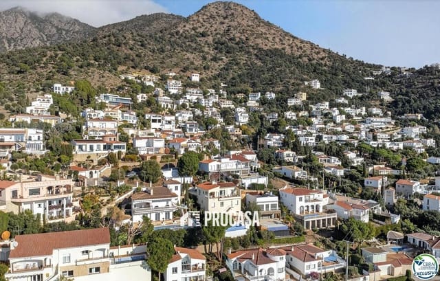 3 sovrum Villa till salu i El Mas Fumats, Roses med garage - 375 000 € (Ref: 9471309)