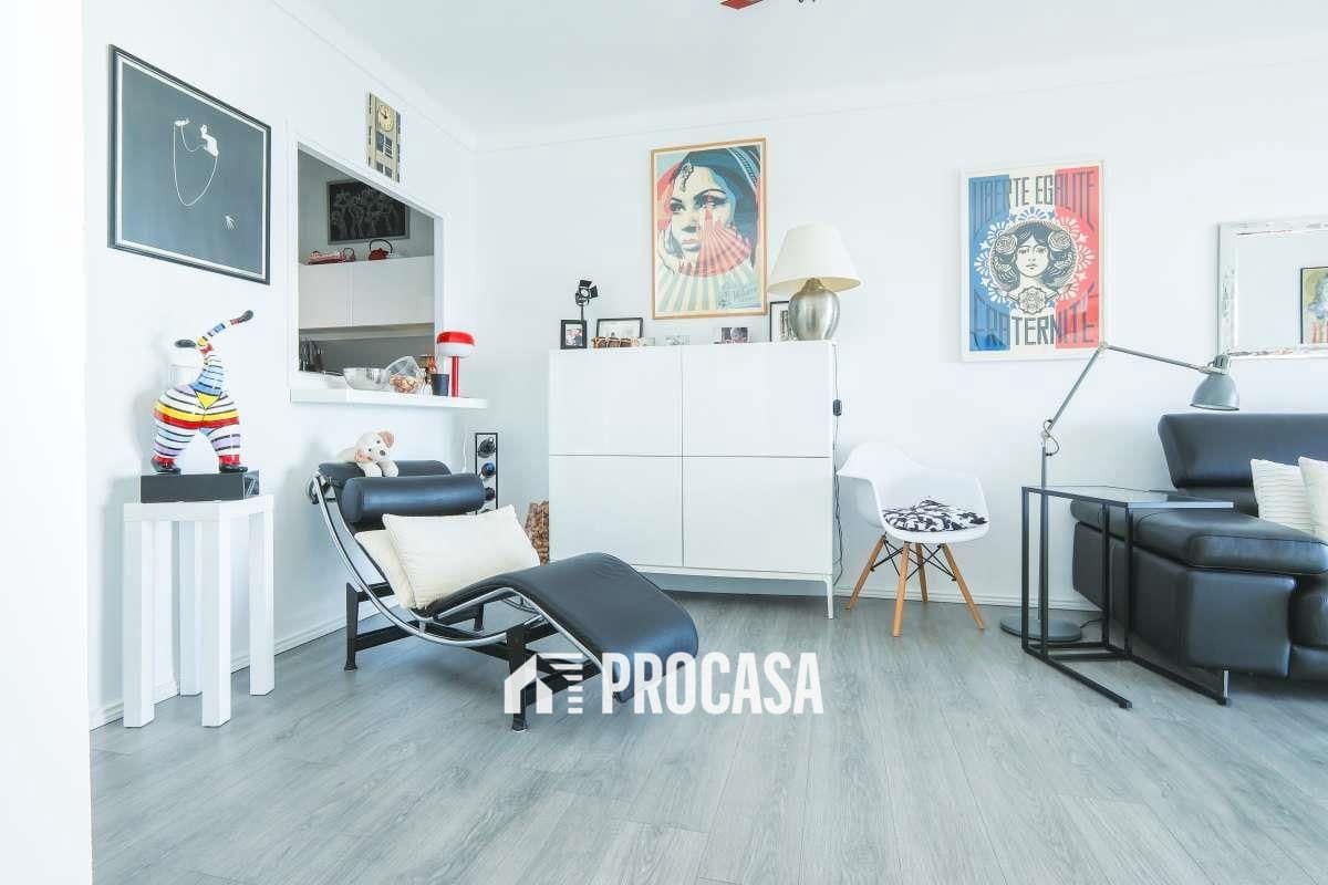 2 bedroom Flat for sale in Roses with garage - € 345,000 (Ref: 9481495)