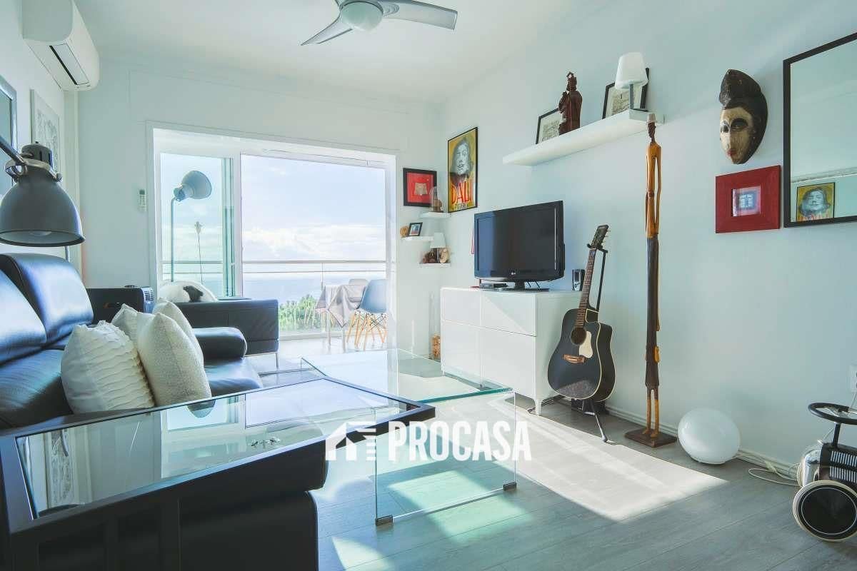 2 bedroom Flat for sale in Roses with garage - € 345,000 (Ref: 9481495)