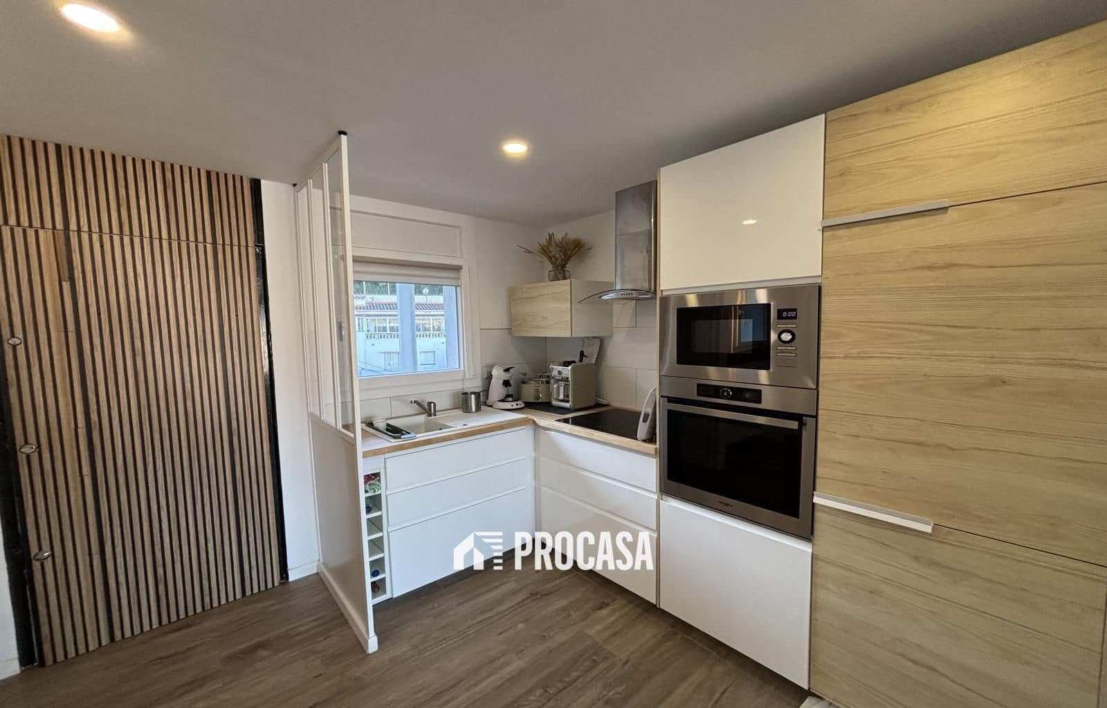 1 bedroom Flat for sale in Roses with pool garage - € 225,000 (Ref: 9491625)