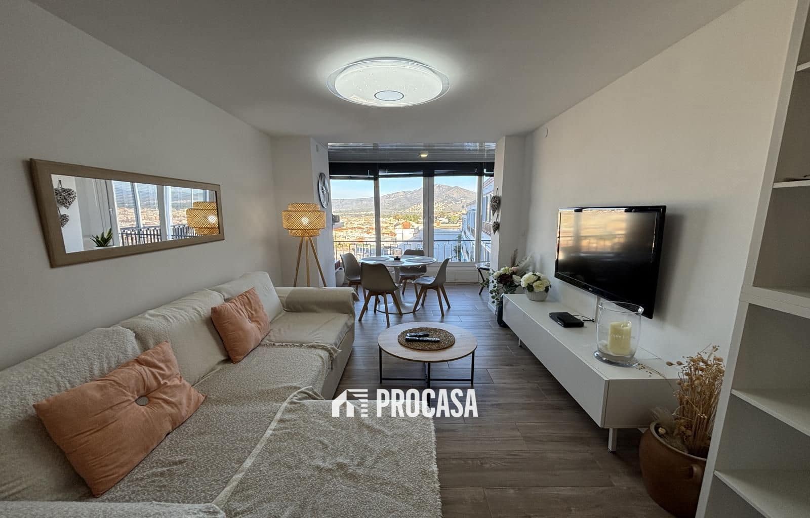 1 bedroom Flat for sale in Roses with pool garage - € 225,000 (Ref: 9491625)