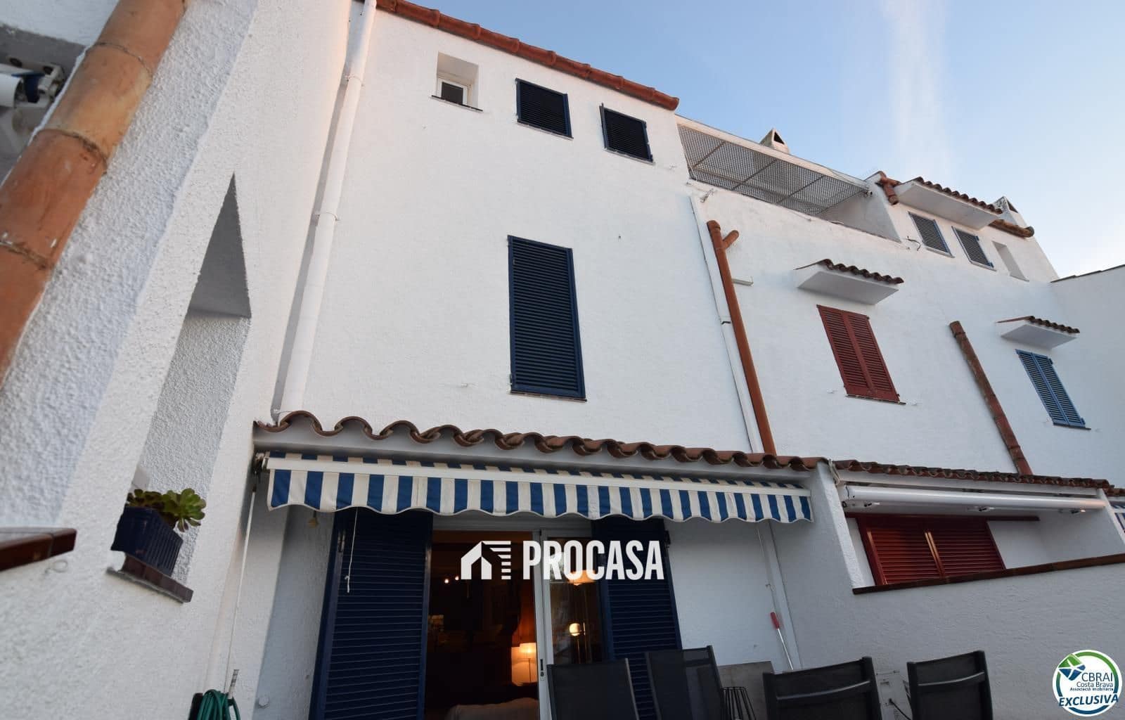 4 chambre Villa/Maison à vendre à Empuriabrava avec garage - 500 000 € (Ref: 9496391)