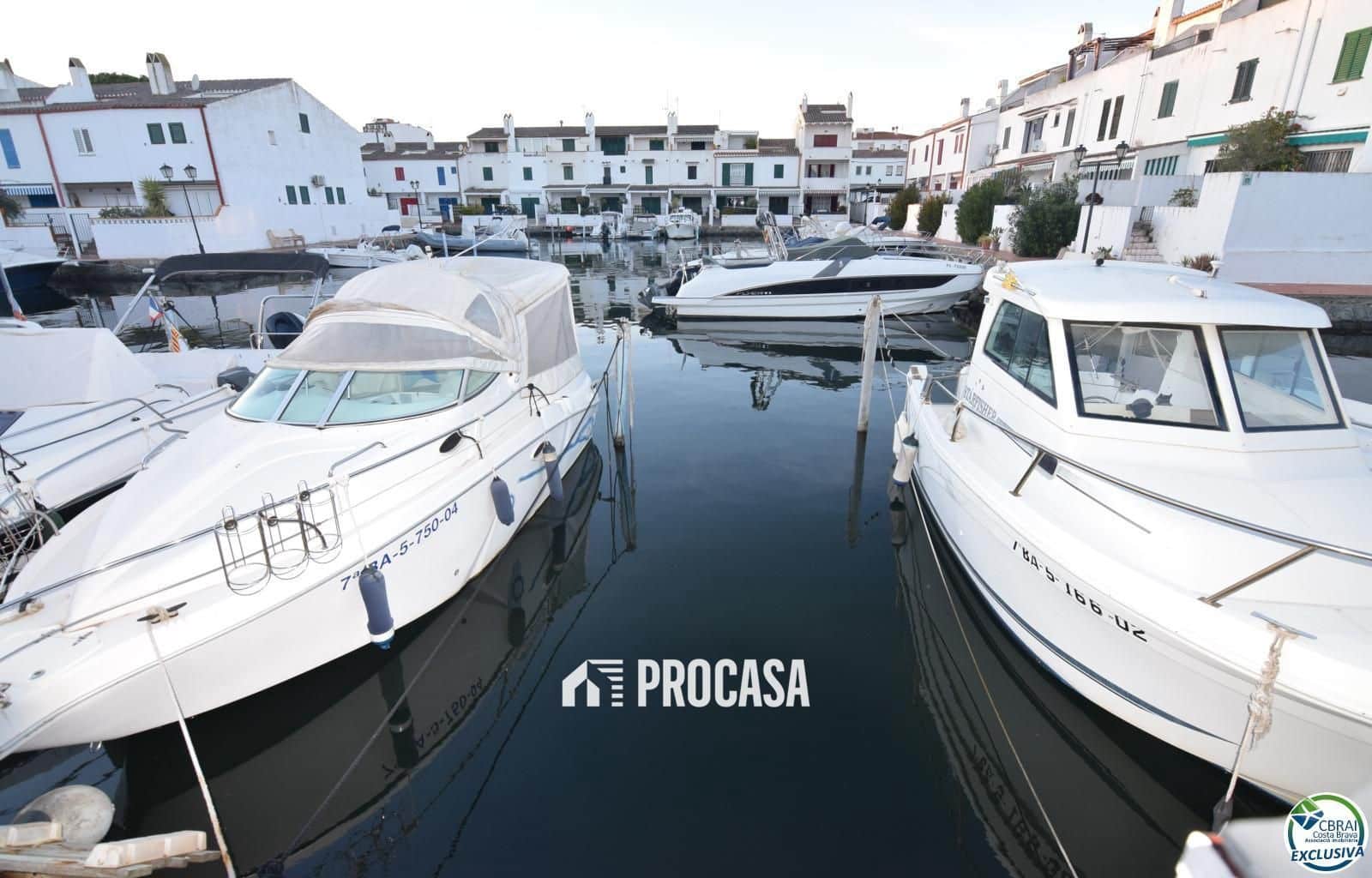 4 chambre Villa/Maison à vendre à Empuriabrava avec garage - 500 000 € (Ref: 9496391)