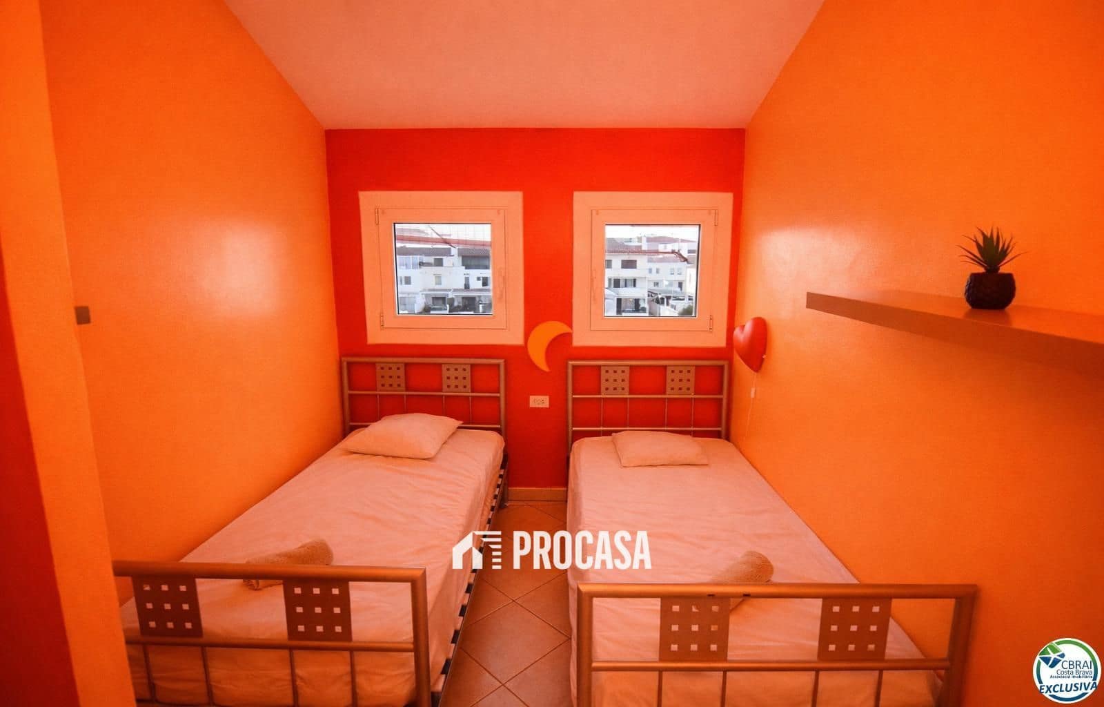 4 chambre Villa/Maison à vendre à Empuriabrava avec garage - 500 000 € (Ref: 9496391)