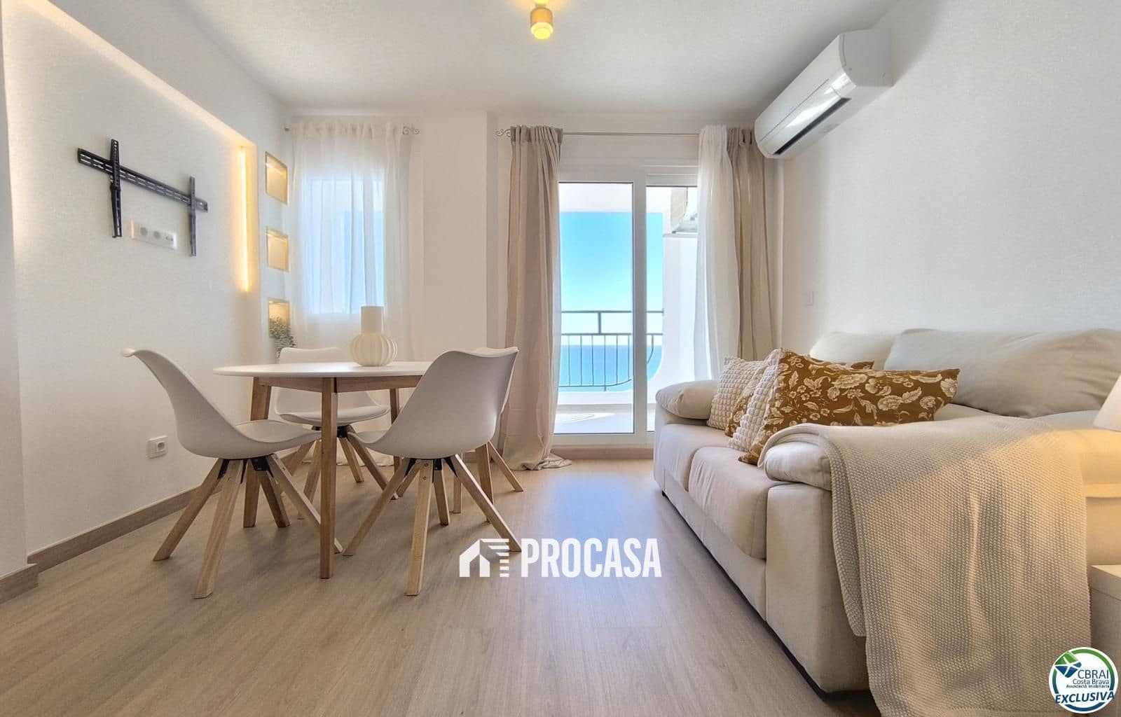 2 bedroom Flat for sale in Empuriabrava - € 175,000 (Ref: 9511230)