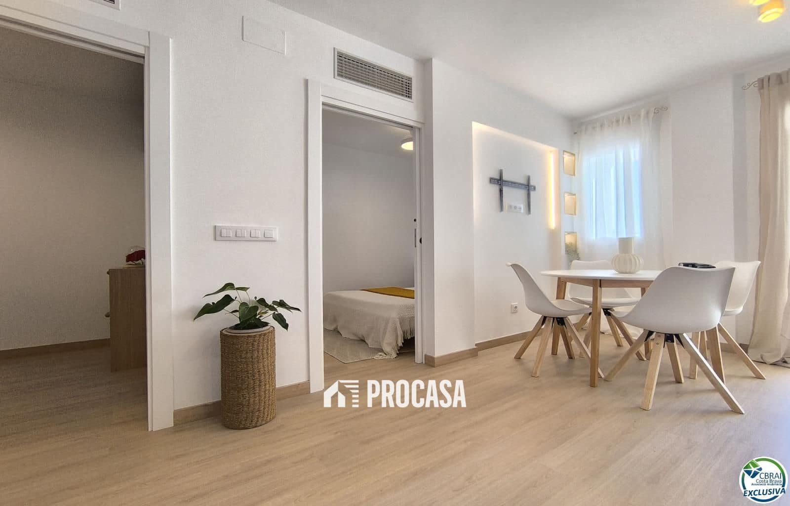 2 bedroom Flat for sale in Empuriabrava - € 175,000 (Ref: 9511230)