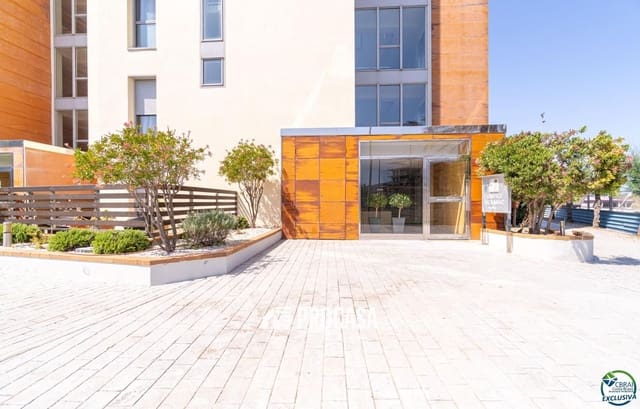 3 slaapkamer Flat te koop in Santa Margarida, Roses met zwembad garage - € 390.000 (Ref: 9524572)