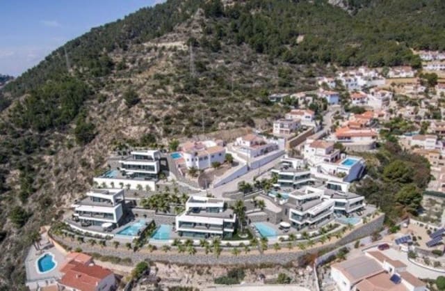 4 sovrum Villa till salu i Pueblo, Calpe / Calp - 1 850 000 € (Ref: 9273210)