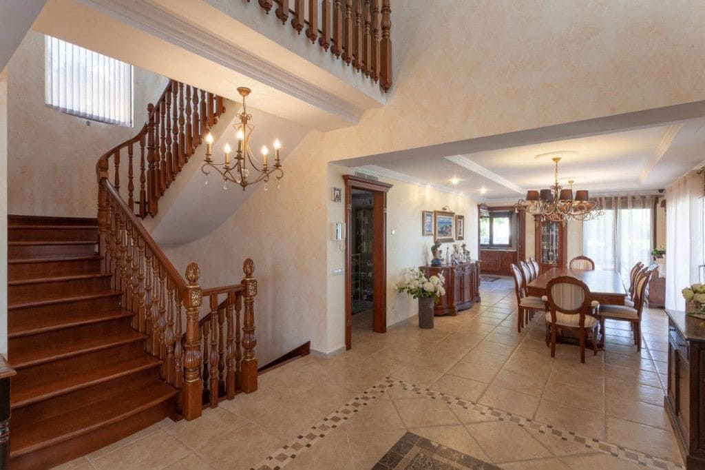 5 sypialnia Willa na sprzedaż w Calpe / Calp z garażem - 2 980 000 € (Ref: 9273229)