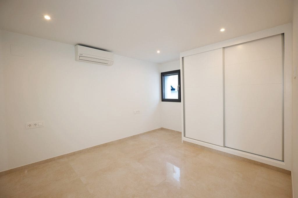 Chalet de 4 habitaciones en Calpe / Calp en venta - 840.000 € (Ref: 9382058)