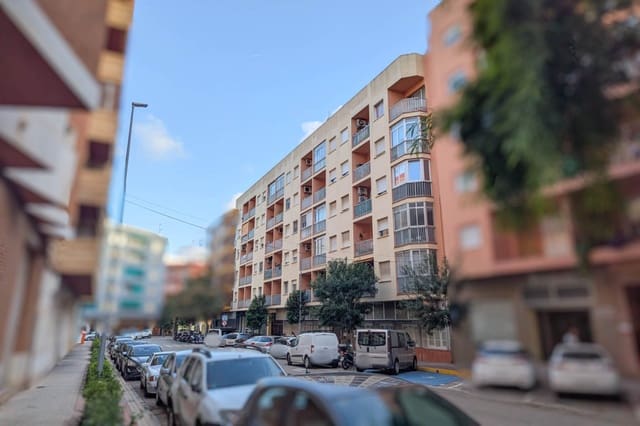 3 bedroom Apartment for sale in Centro Urbano, Dénia - € 164,000 (Ref: 9382062)