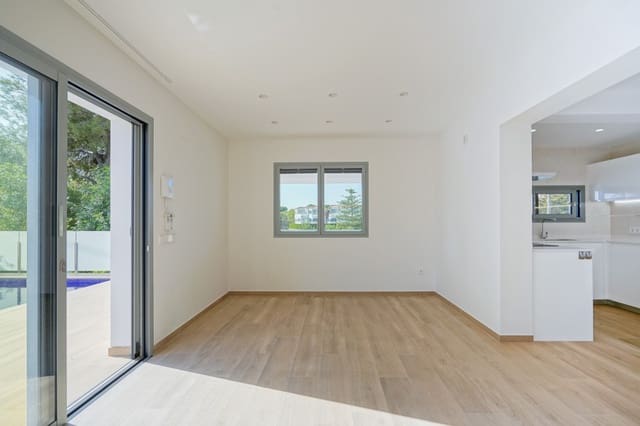 3 soveværelse Villa til salg i Benissa med swimmingpool garage - € 725.000 (Ref: 9382063)