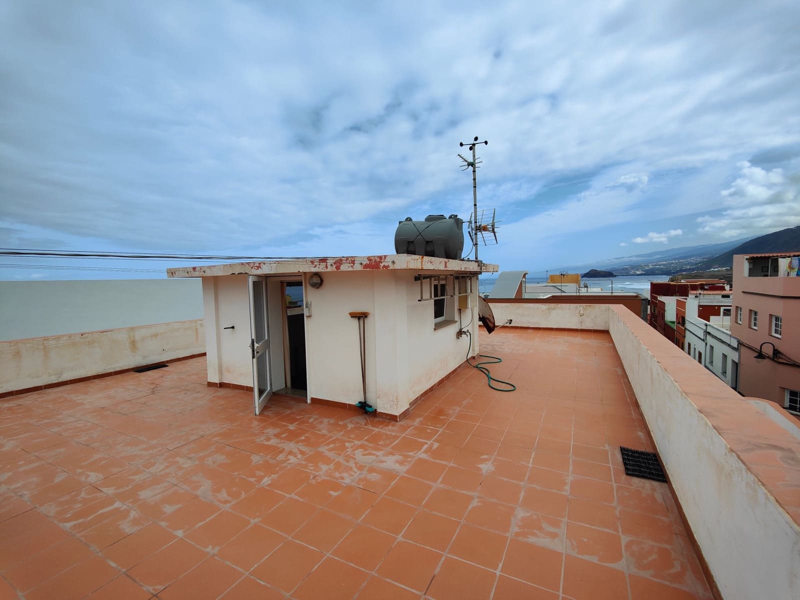 2 soveværelse Byhus til salg i Los Silos med garage - € 295.000 (Ref: 7201881)