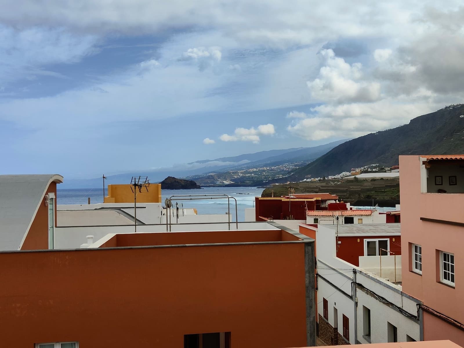 2 soveværelse Byhus til salg i Los Silos med garage - € 295.000 (Ref: 7201881)