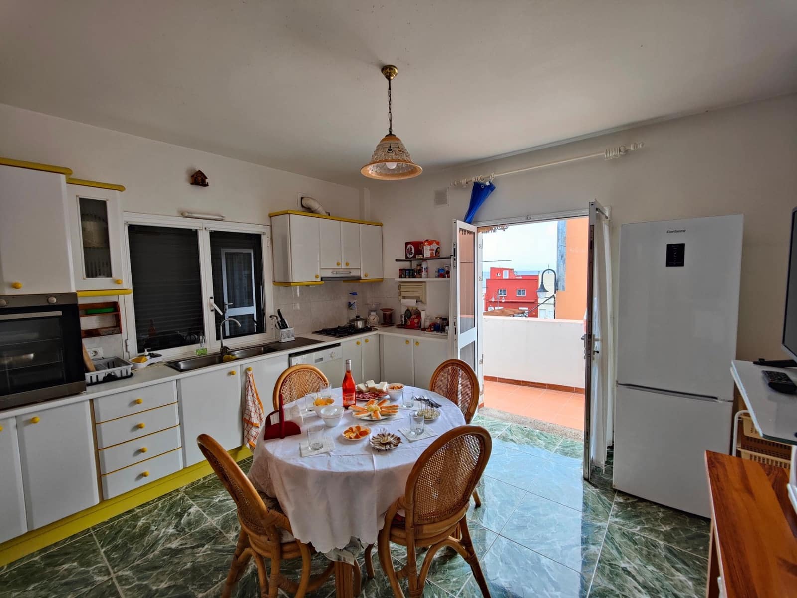 2 soveværelse Byhus til salg i Los Silos med garage - € 295.000 (Ref: 7201881)