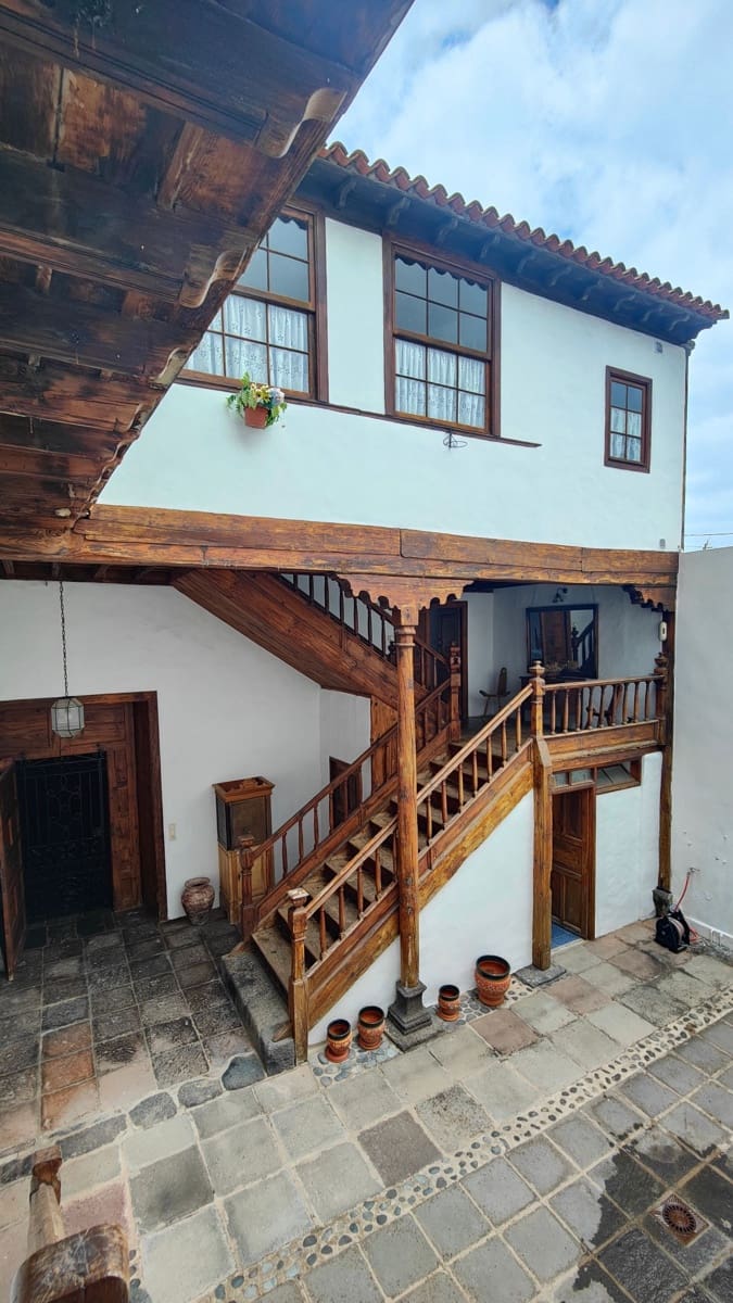 6 soveværelse Villa til salg i Icod de los Vinos med swimmingpool - € 685.000 (Ref: 8376854)