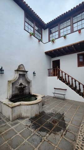 6 slaapkamer Villa te koop in Icod de los Vinos met zwembad - € 685.000 (Ref: 8376854)