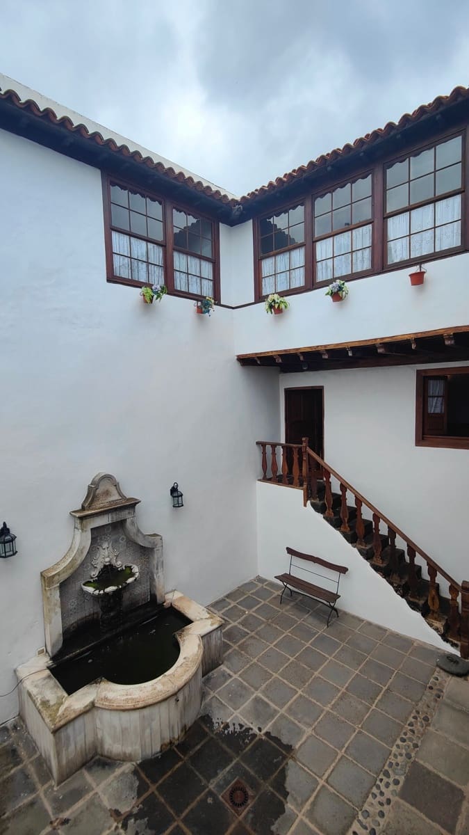 6 soveværelse Villa til salg i Icod de los Vinos med swimmingpool - € 685.000 (Ref: 8376854)