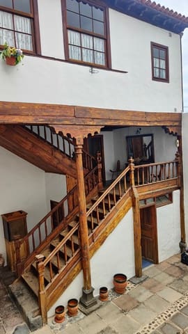 6 slaapkamer Villa te koop in Icod de los Vinos met zwembad - € 685.000 (Ref: 8376854)