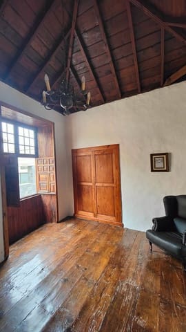 6 slaapkamer Villa te koop in Icod de los Vinos met zwembad - € 685.000 (Ref: 8376854)