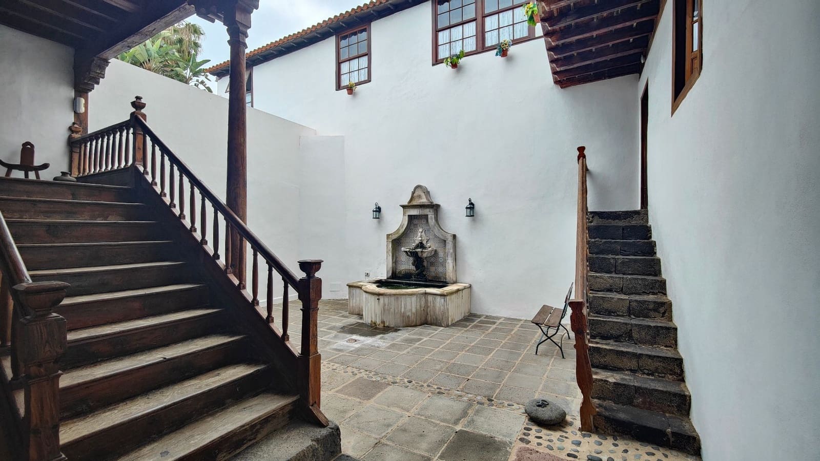 6 soveværelse Villa til salg i Icod de los Vinos med swimmingpool - € 685.000 (Ref: 8376854)