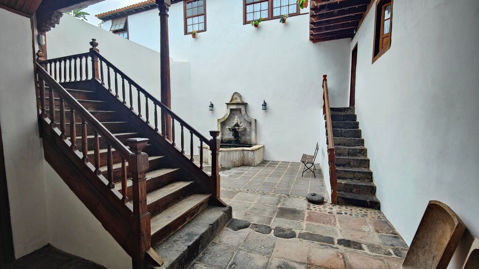 6 soveværelse Villa til salg i Icod de los Vinos med swimmingpool - € 685.000 (Ref: 8376854)