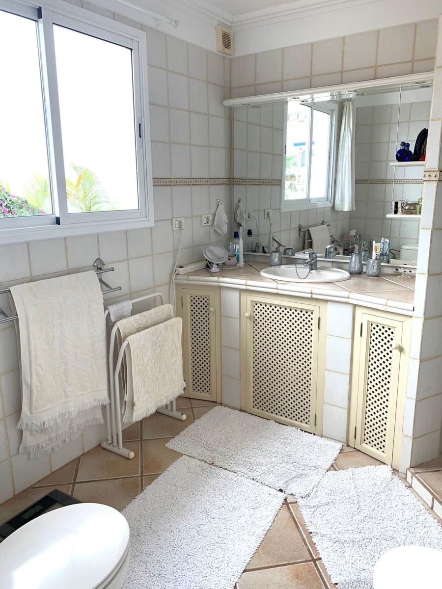 3 Zimmer Villa zu verkaufen in El Sauzal mit Pool Garage - 669.000 € (Ref: 9895813)