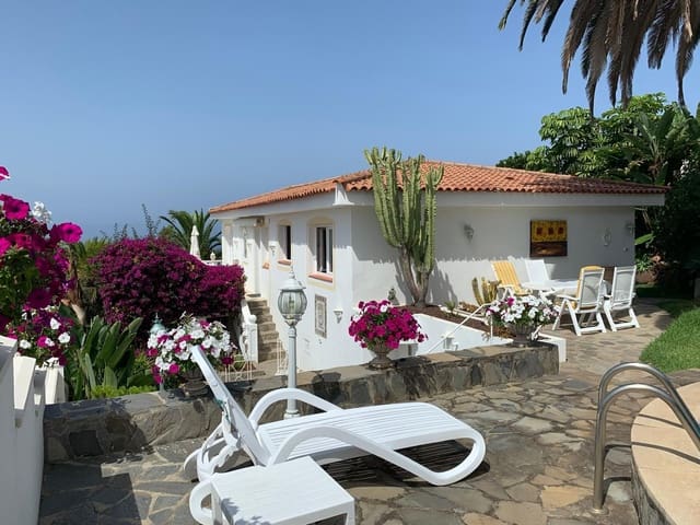 3 bedroom Villa for sale in El Sauzal with pool garage - € 669,000 (Ref: 9895813)