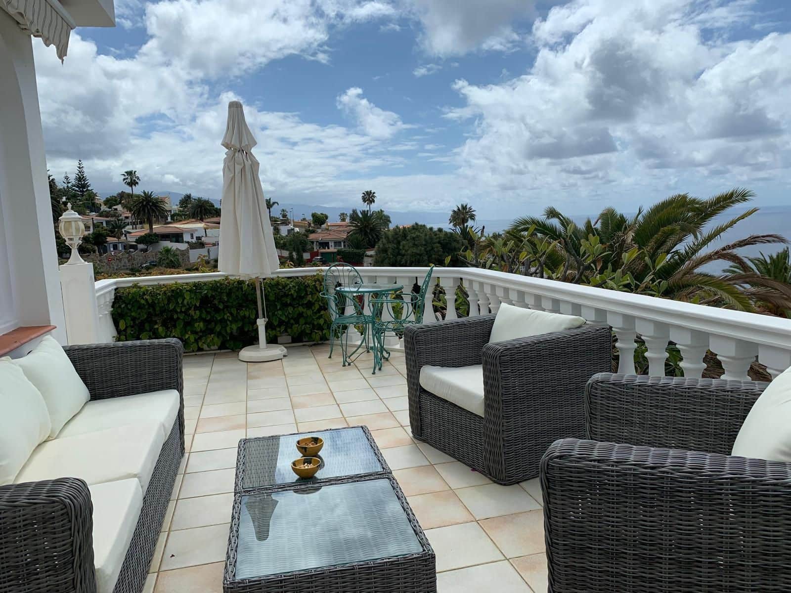 3 Zimmer Villa zu verkaufen in El Sauzal mit Pool Garage - 669.000 € (Ref: 9895813)
